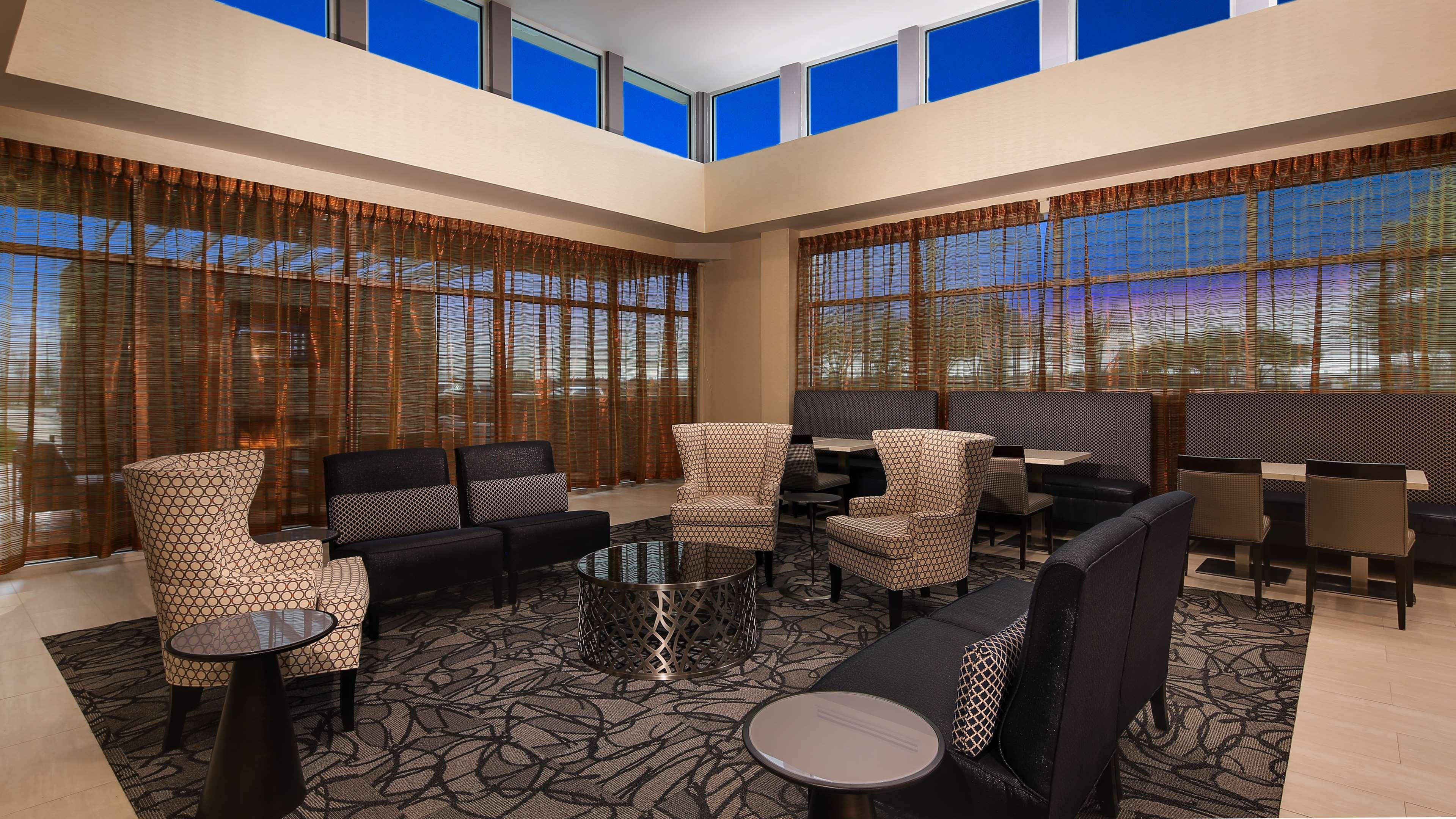 Best Western Plus Lonoke Hotel Buitenkant foto